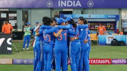 India skipper Harmanpreet Kaur wins toss, opts to bat first against SA in first ODI
